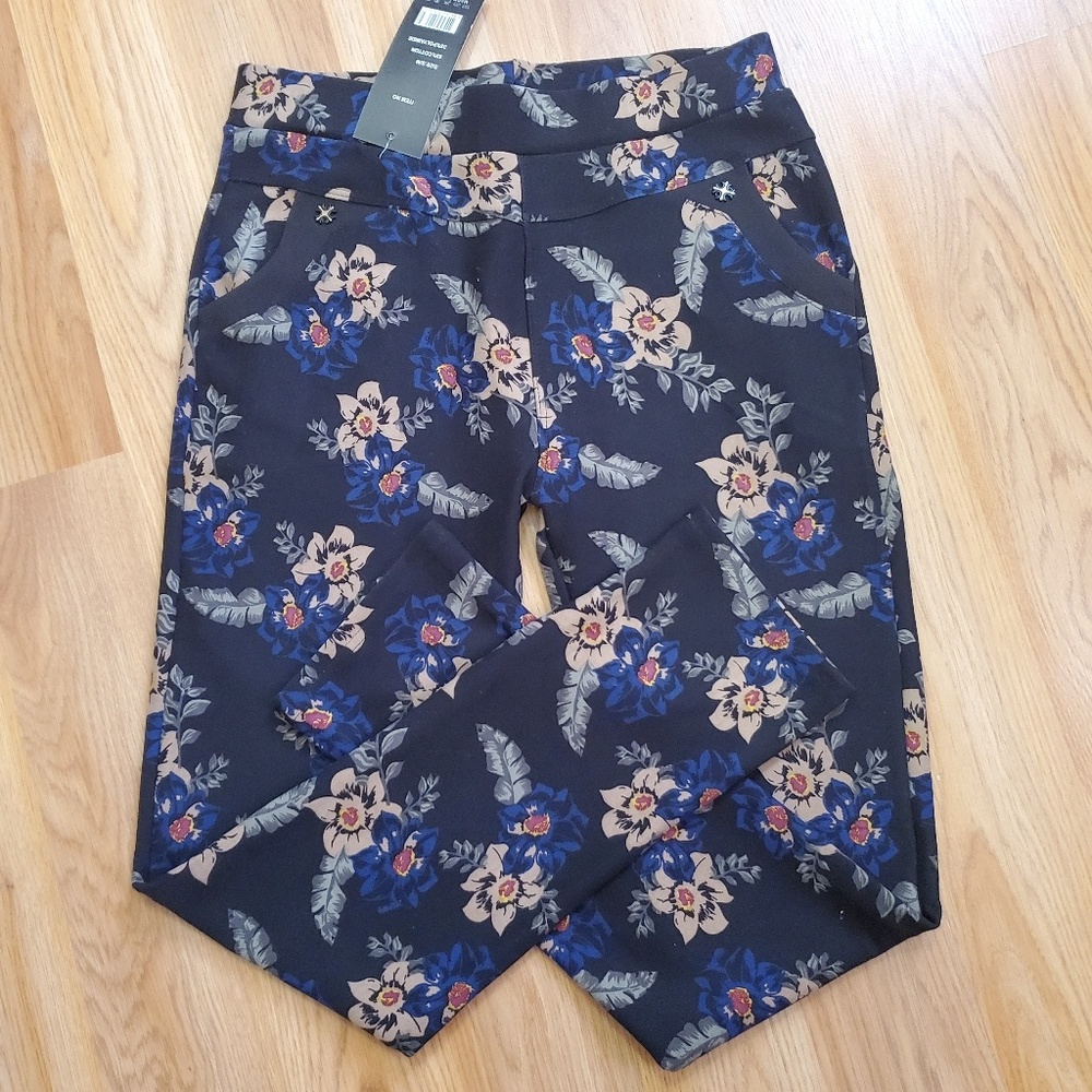 🆕️ Floral Women's Pants
